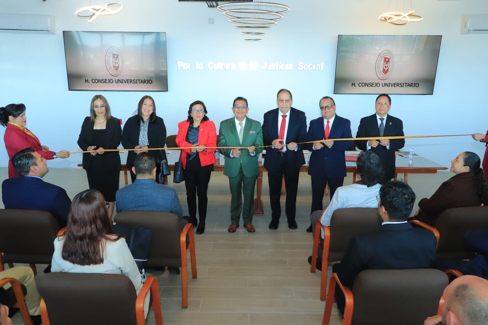 Estrena Consejo Universitario de la UATx su Sala de Sesiones del Pleno en la Torre de Rectoría